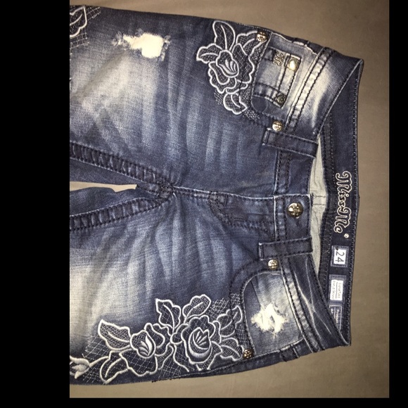 Miss Me Flower Embroidered Jeans - Picture 1 of 6